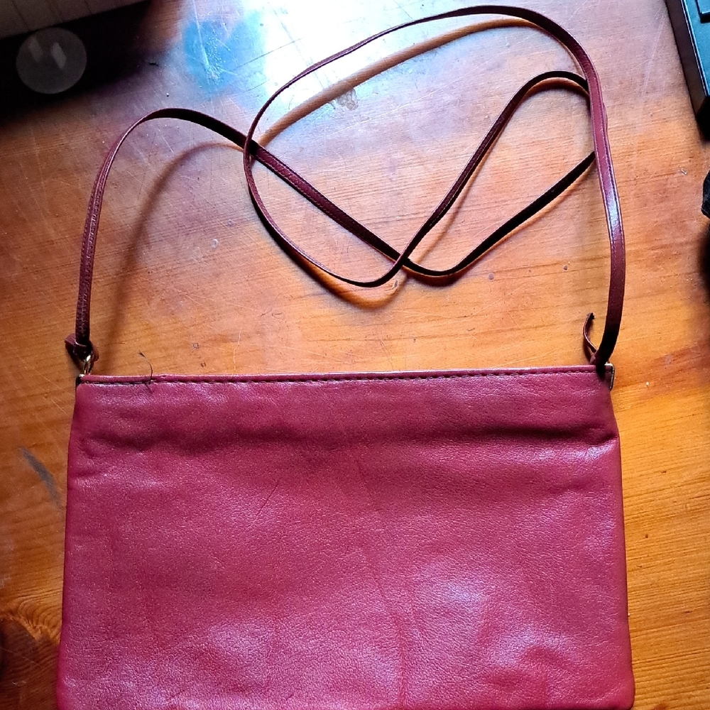 Excel Red Leather Envelope Shoulder Bag